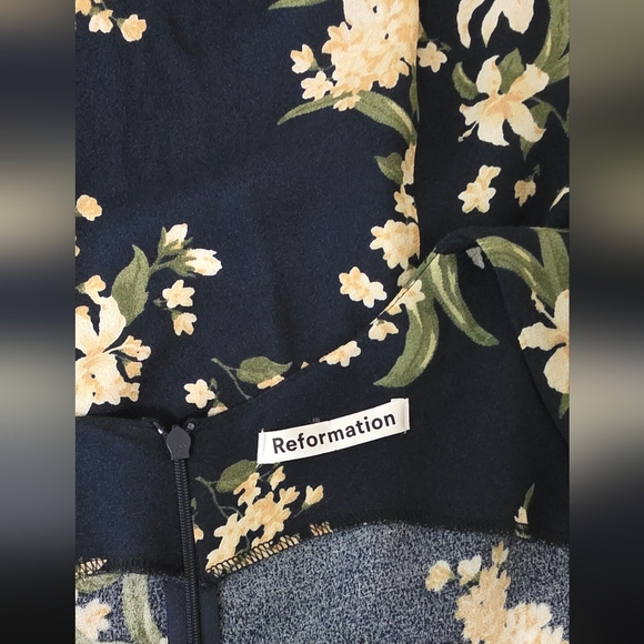Reformation Floral Navy Midi Skirt | SIZE 12 - Picture 11 of 12